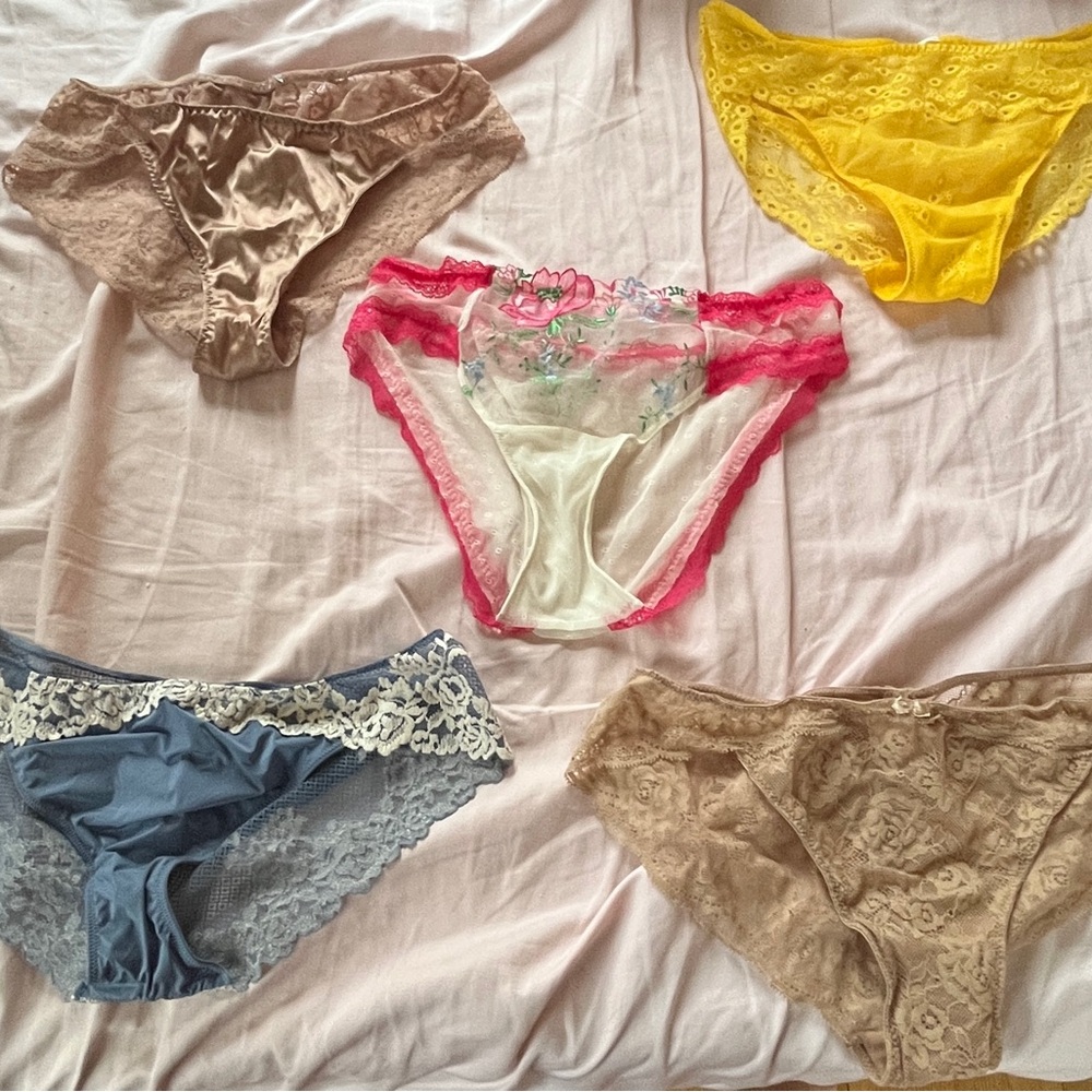 Assorted Lace Panties Set